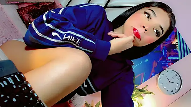 Hannahsmit online show from January 2025 07:18:02 AM