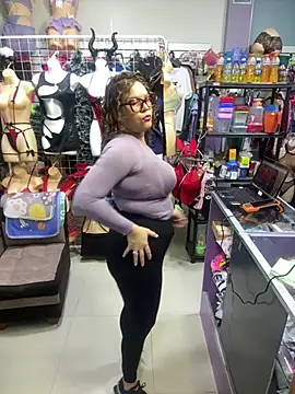 ROSALIALUCY online show from February 2026 12:04:01 PM