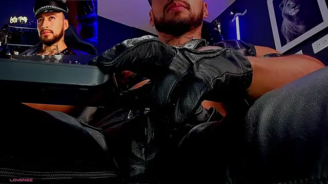 billyMayer  online show from September 2025 04:56:02 PM