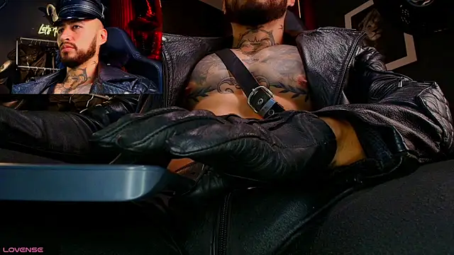 billyMayer  online show from November 2025 06:23:02 PM