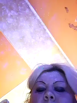 ducicsajsziii online show from February 2025 11:43:02 PM