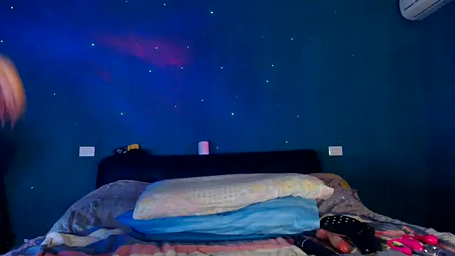 Karendolly  8 online show from March 2026 06:04:02 PM