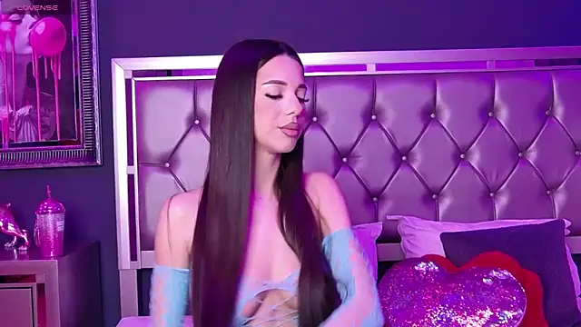 Snapshot of LaraKent chatting on March 2025 08:06:02 PM LaraKent online show from March 2025 08:06:02 PM