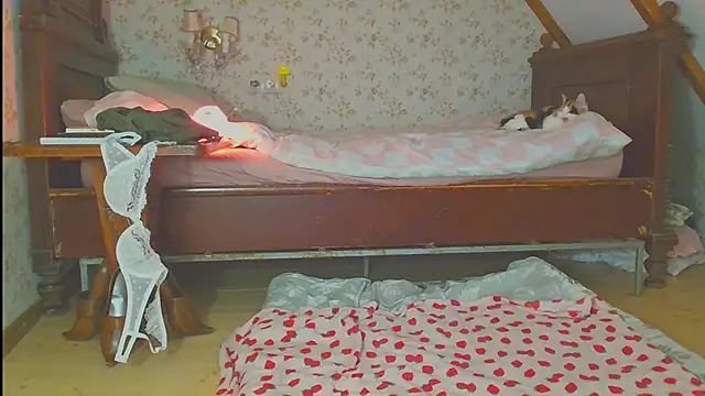 Snapshot of RubyLynxx chatting on December 2024 03:19:01 PM RubyLynxx online show from December 2024 03:19:01 PM