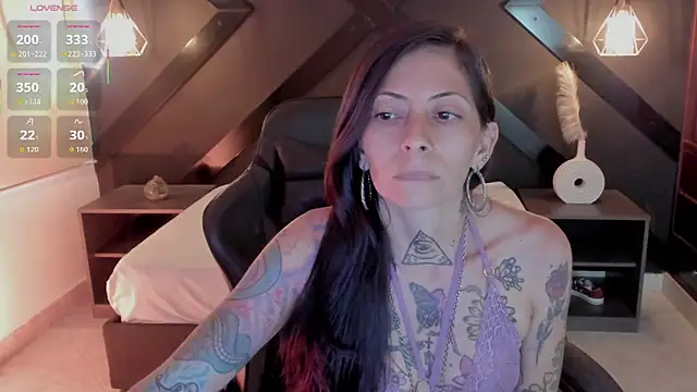 dark gotica online show from March 2026 08:43:01 PM