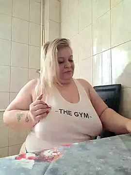 Snapshot of AriannaMilf chatting on January 2025 11:45:02 AM AriannaMilf online show from January 2025 11:45:02 AM