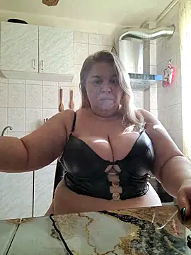 Snapshot of AriannaMilf chatting on October 2025 08:26:01 AM AriannaMilf online show from October 2025 08:26:01 AM