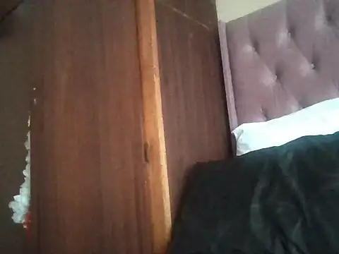 ShooingBunch online show from October 2025 08:12:01 AM