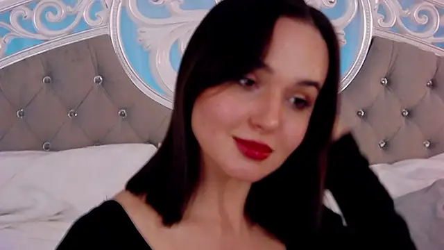 Snapshot of MeIisaLove chatting on April 2026 04:15:02 PM MeIisaLove online show from April 2026 04:15:02 PM