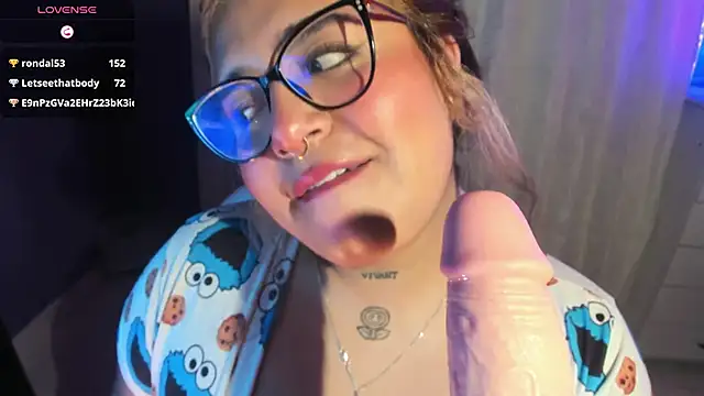 chloe bonnet online show from January 2025 12:33:01 AM