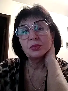 Snapshot of AlbinaXPretty chatting on December 2024 08:11:01 PM AlbinaXPretty online show from December 2024 08:11:01 PM