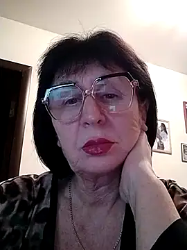 Snapshot of AlbinaXPretty chatting on January 2025 09:09:01 PM AlbinaXPretty online show from January 2025 09:09:01 PM