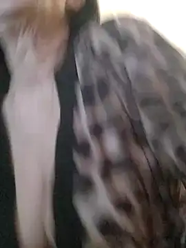 Snapshot of AlbinaXPretty chatting on March 2025 05:31:01 PM AlbinaXPretty online show from March 2025 05:31:01 PM