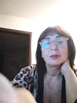 Snapshot of AlbinaXPretty chatting on September 2025 07:35:02 PM AlbinaXPretty online show from September 2025 07:35:02 PM