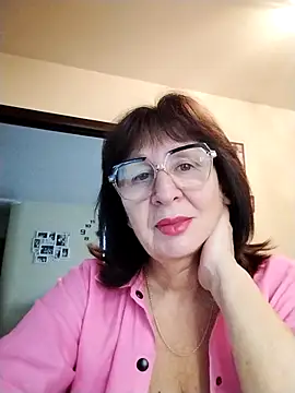 Snapshot of AlbinaXPretty chatting on October 2025 06:24:01 AM AlbinaXPretty online show from October 2025 06:24:01 AM