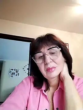 Snapshot of AlbinaXPretty chatting on October 2025 08:26:02 AM AlbinaXPretty online show from October 2025 08:26:02 AM