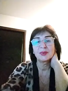 Snapshot of AlbinaXPretty chatting on October 2025 08:53:02 PM AlbinaXPretty online show from October 2025 08:53:02 PM