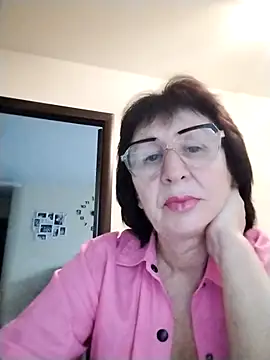 Snapshot of AlbinaXPretty chatting on December 2025 06:55:02 AM AlbinaXPretty online show from December 2025 06:55:02 AM