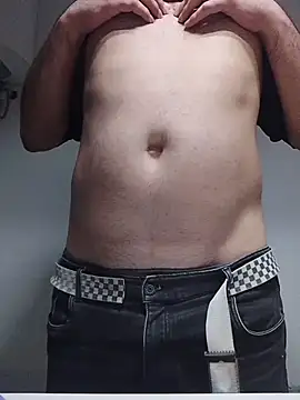 Snapshot of Passivello9 chatting on December 2025 02:17:01 AM Passivello9 online show from December 2025 02:17:01 AM