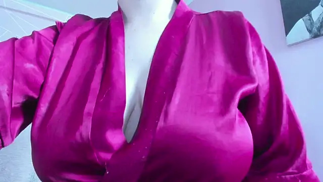 dolly zoe online show from February 2025 05:23:01 AM