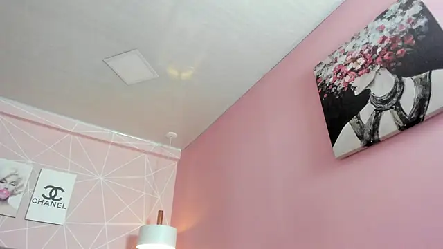 dolly zoe online show from September 2025 08:54:01 PM