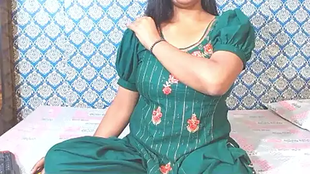 nikitahot3 online show from April 2026 11:54:02 AM