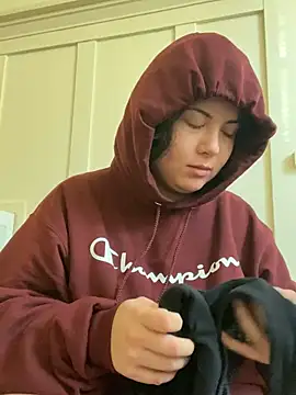 xocrybaby online show from December 2024 04:37:01 PM