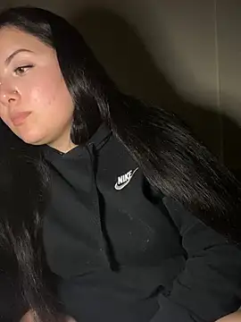 xocrybaby online show from February 2025 05:40:01 AM