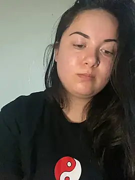 xocrybaby online show from February 2025 04:10:02 PM