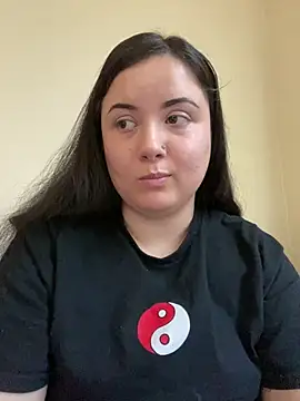 xocrybaby online show from March 2025 07:59:02 PM