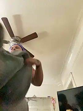 xocrybaby online show from November 2025 05:28:02 PM