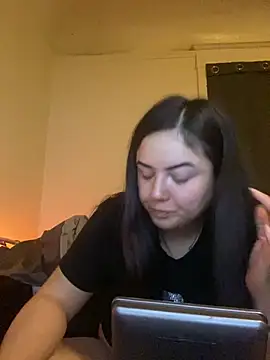 xocrybaby online show from November 2025 03:59:01 PM