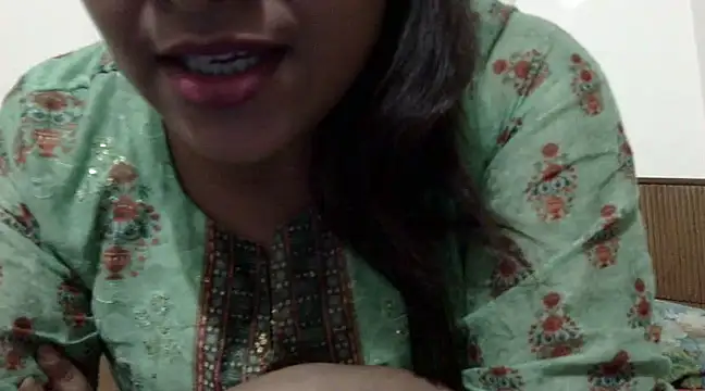 Snapshot of shekira99 chatting on March 2025 02:37:02 PM shekira99 online show from March 2025 02:37:02 PM