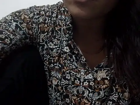 Snapshot of shekira99 chatting on October 2025 02:52:02 PM shekira99 online show from October 2025 02:52:02 PM