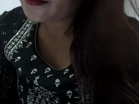 Snapshot of shekira99 chatting on October 2025 12:38:01 PM shekira99 online show from October 2025 12:38:01 PM