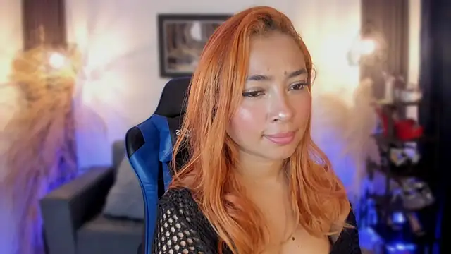 Snapshot of valerycolins chatting on February 2025 09:41:01 AM valerycolins online show from February 2025 09:41:01 AM