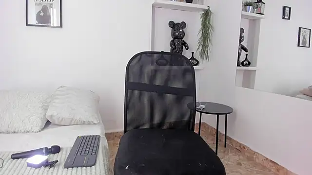 Snapshot of valerycolins chatting on September 2025 02:13:02 AM valerycolins online show from September 2025 02:13:02 AM