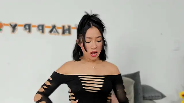 Snapshot of valerycolins chatting on November 2025 11:21:01 AM valerycolins online show from November 2025 11:21:01 AM