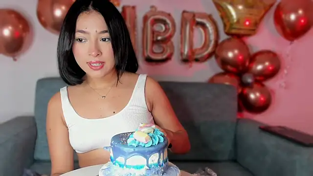 Snapshot of valerycolins chatting on November 2025 03:04:01 AM valerycolins online show from November 2025 03:04:01 AM