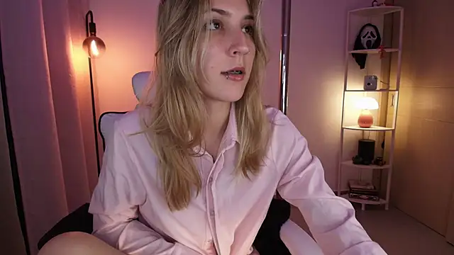 Snapshot of Dakotaa_ chatting on December 2025 03:15:01 AM Dakotaa online show from December 2025 03:15:01 AM