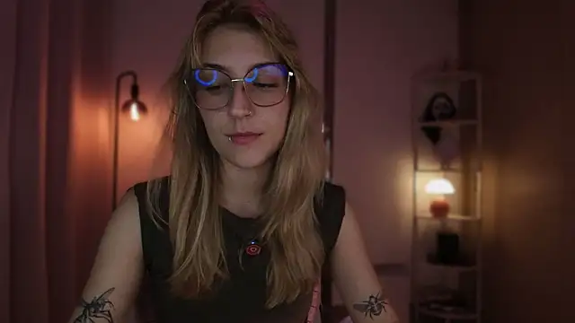 Snapshot of Dakotaa_ chatting on February 2026 02:30:02 AM Dakotaa online show from February 2026 02:30:02 AM