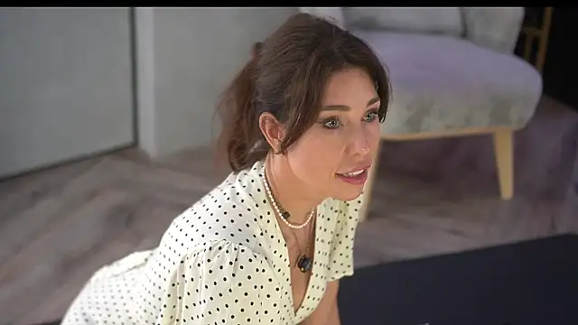 Arte Adelle online show from July 2026 08:59:01 PM