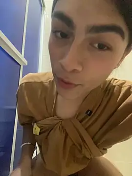 valendoll online show from January 2025 12:12:01 AM