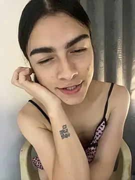 valendoll online show from March 2025 11:27:01 PM