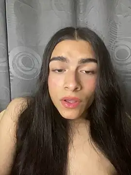 valendoll online show from March 2025 11:44:02 PM