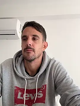 julian333 online show from March 2025 01:40:02 PM