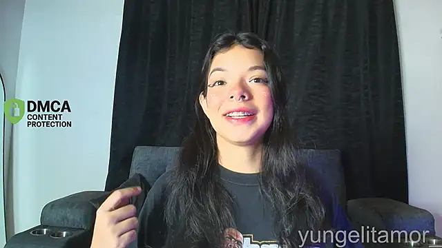 Snapshot of yungelitamor_ chatting on November 2025 05:01:02 AM yungelitamor online show from November 2025 05:01:02 AM