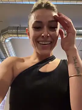 petrouchkaaa  online show from December 2024 11:33:02 AM