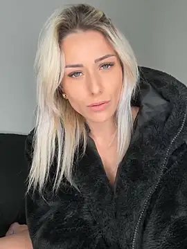 petrouchkaaa  online show from January 2025 09:09:01 PM