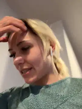 petrouchkaaa  online show from February 2025 09:31:01 AM